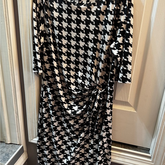 Kiara Black and White Houndstooth Quarter Sleeve Dress - Picture 1 of 4